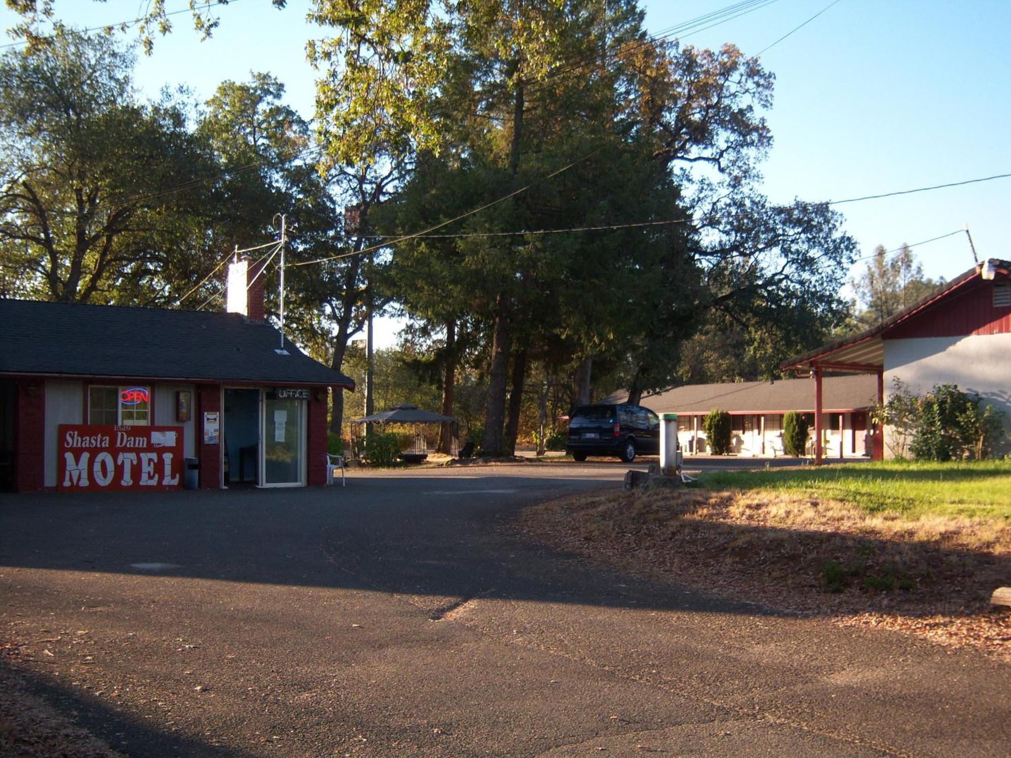 Shasta Dam Motel Shasta Lake Exterior photo
